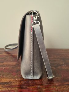 galerie/001 Taschen/008 Tina/resized/T0180 (2022-07-12) 2_small.jpg